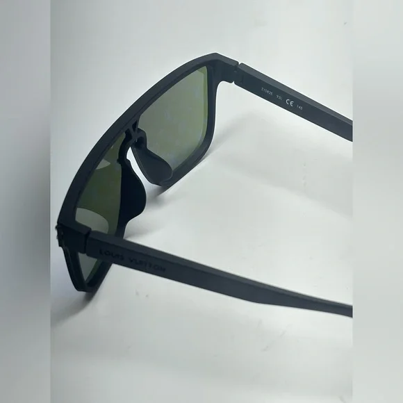 Louis Vuitton Blue Monogram LV Reflective Sunglasses mens NEW - Picture 4 of 8